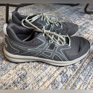 ASICS Trail Scout Women’s Running Sneaker 8.5